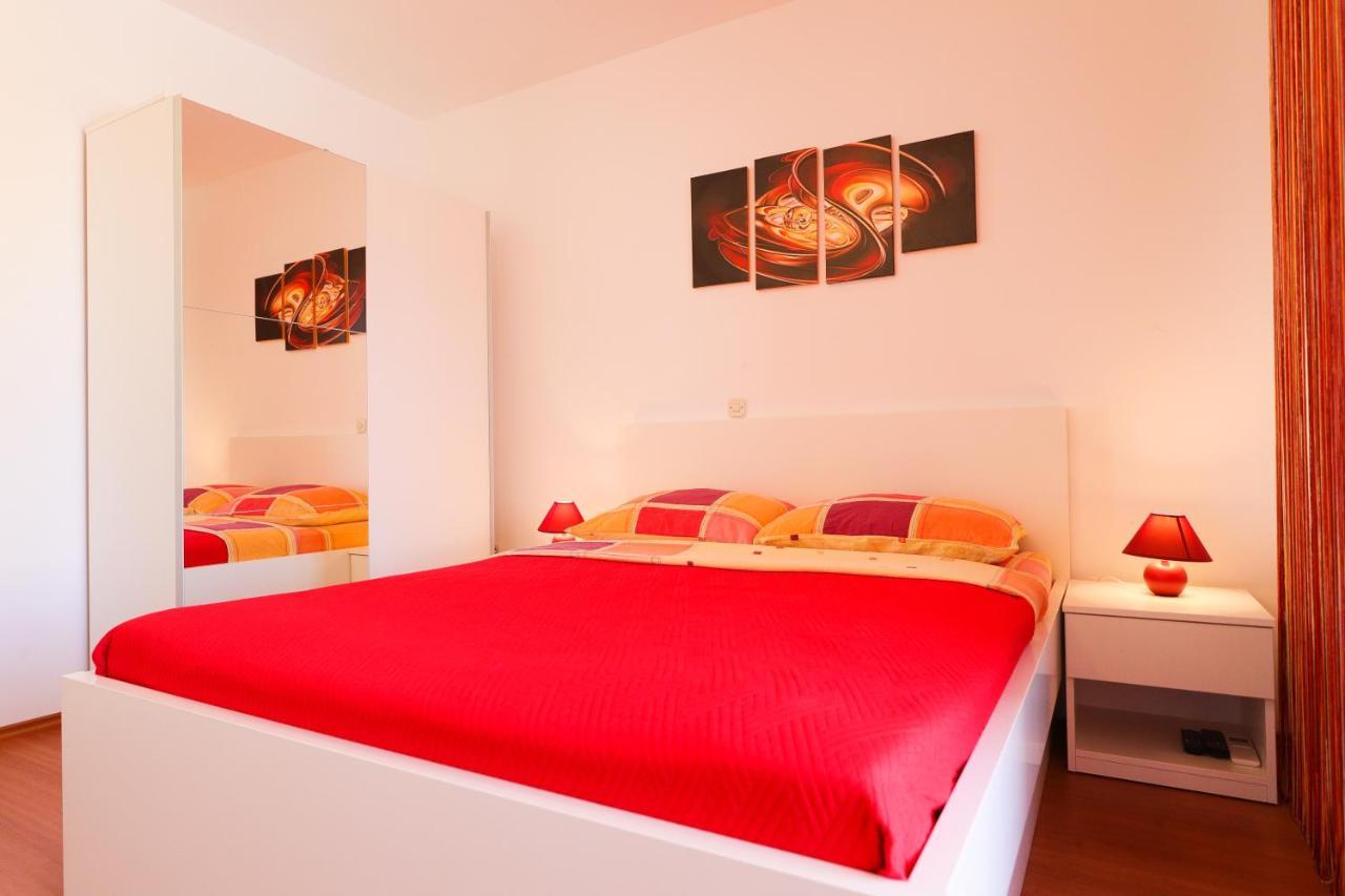 Villa Pino With Pool, Sauna & Jacuzzi Petrcane Exterior foto