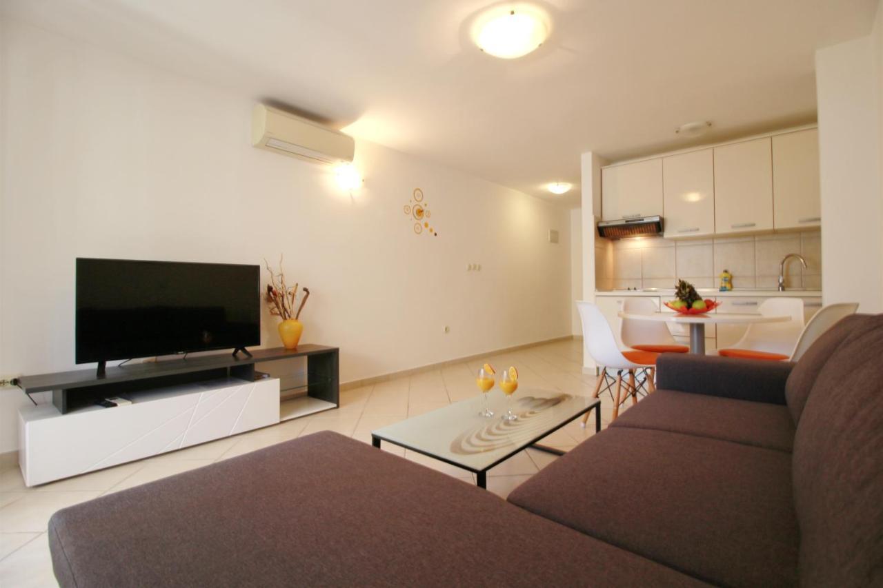 Villa Pino With Pool, Sauna & Jacuzzi Petrcane Exterior foto